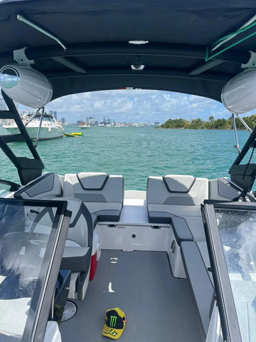 Rental Yamaha 23” Miami yatch (Capacity max 9 people )