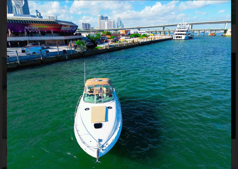 Rental Great Sea Ray 38” Miami yatch (Capacity max 13 people)