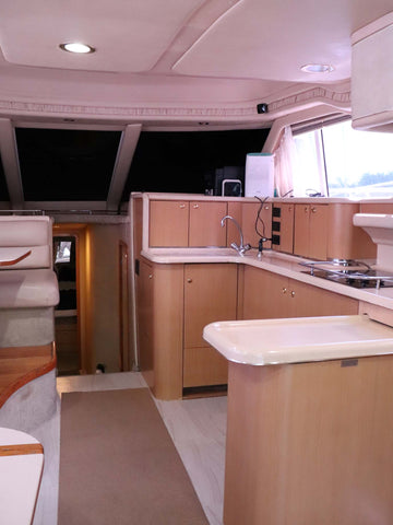 Rental Great Flybridge 48”  Miami yatch (Capacity max 13 people)