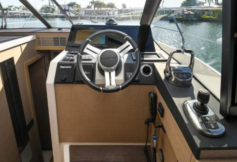 Rental Prestige 47” Miami yatch (Capacity max 13 people )