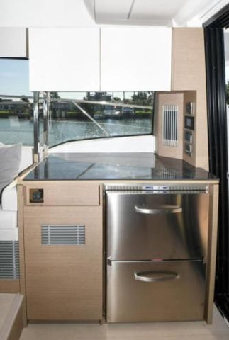 Rental Prestige 47” Miami yatch (Capacity max 13 people )