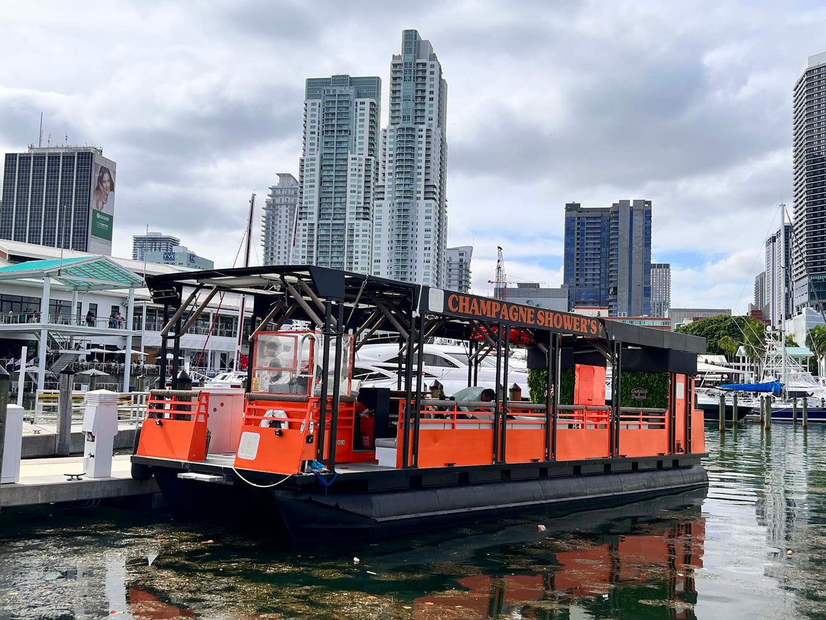 Rental Ponton Party Boat 50” Miami yatch (Capacity max 40 people )